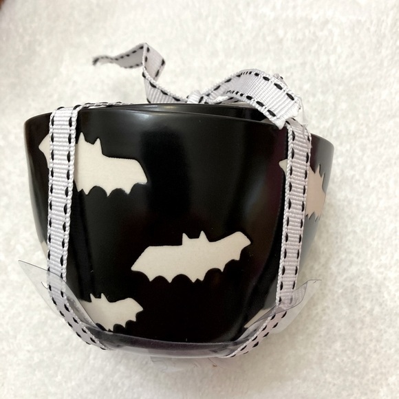 Rae Dunn Black Measuring Cups with bats. Black gothic kitchen decor - Picture 2 of 6